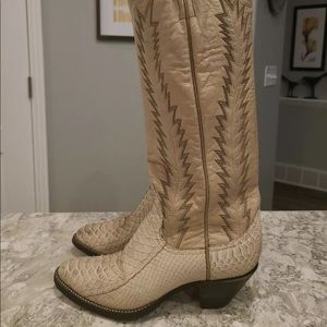 MOVING SALE Beautiful Vintage Larry Mahan Snakeskin Leather Cowboy Boots